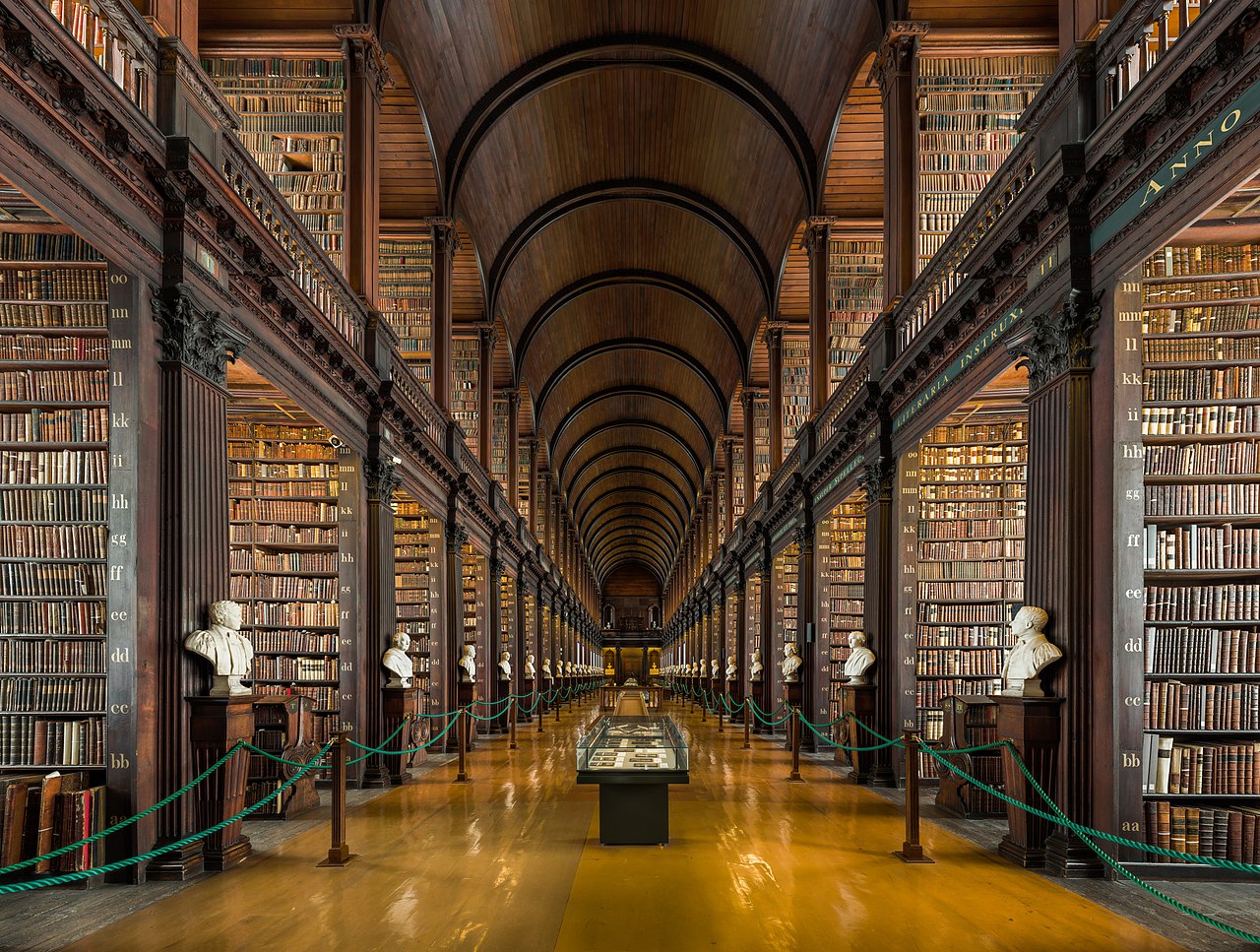 Trinity College Library (c) Wikipedia